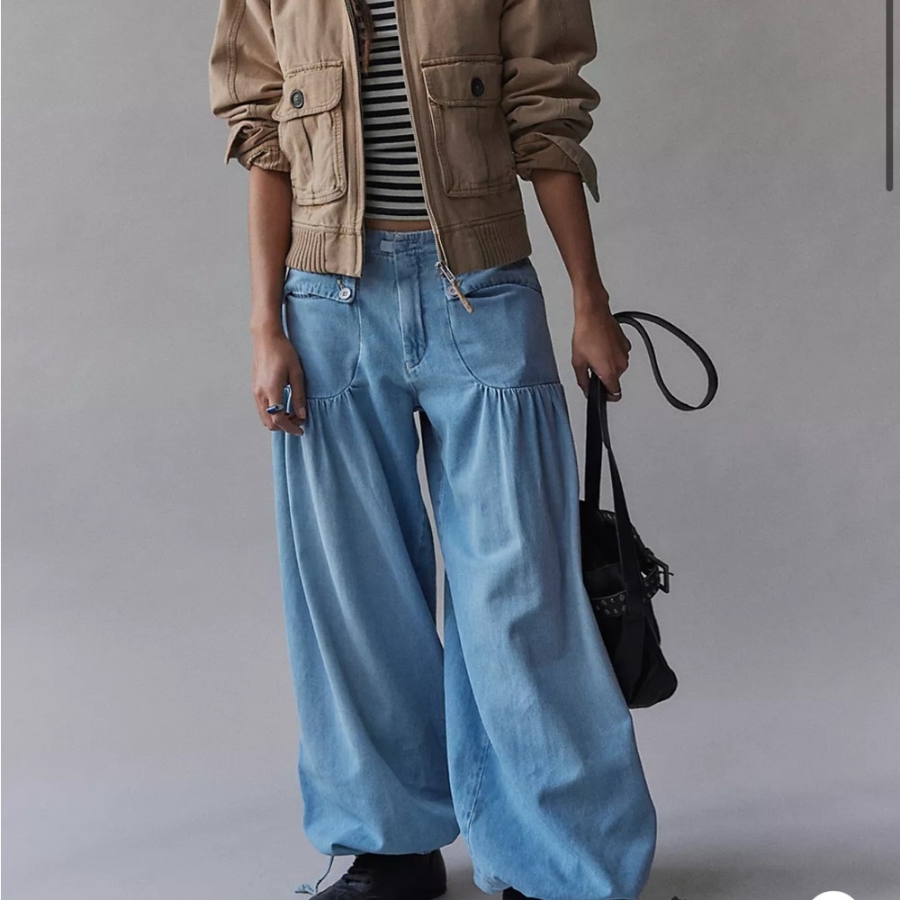 Free People We The Free Lotus Balloon Jeans in Bijou Blue